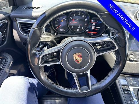 Used 2018 Porsche Macan AWD/4WD image 4