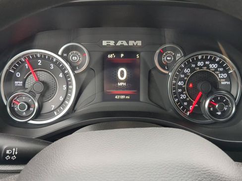 Used 2024 RAM 1500 Tradesman w/ Night Edition AWD/4WD image 15