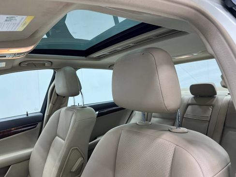 Used 2009 Mercedes-Benz C 300 Sedan image 12