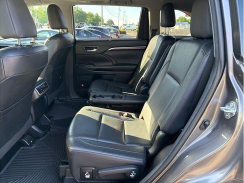 Used 2015 Toyota Highlander Limited AWD/4WD image 14