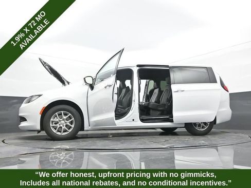 New 2026 Chrysler Voyager LX image 67