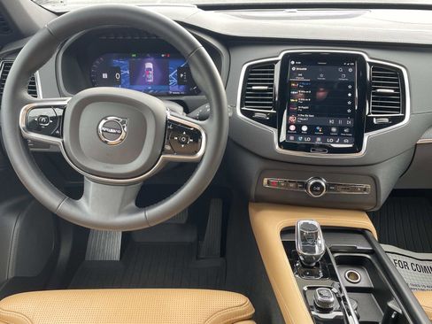 Certified 2024 Volvo XC90 B6 Ultimate w/ Protection Package Premier AWD/4WD image 16