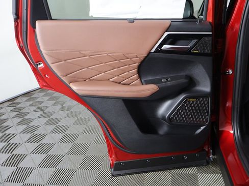 New 2025 Mitsubishi Outlander SEL image 32