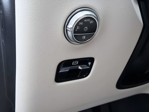 Used 2023 Mercedes-Benz GLC 300 image 19