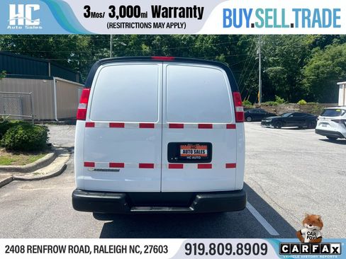 Used 2021 Chevrolet Express 2500 RWD image 5