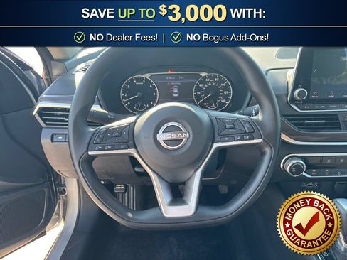 Used 2026 Nissan Altima 2.5 SV FWD image 18