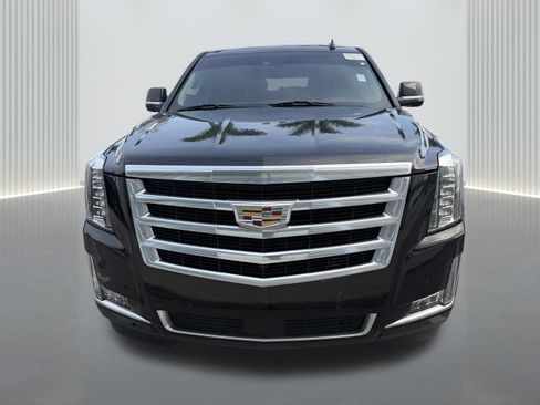Used 2017 Cadillac Escalade ESV Premium Luxury RWD image 1