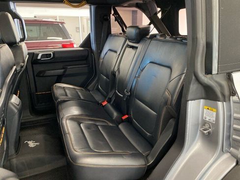 Used 2024 Ford Bronco Badlands AWD/4WD image 12