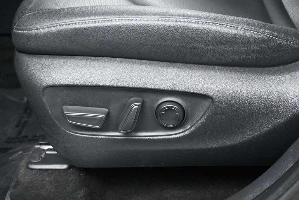 Used 2025 Toyota Grand Highlander AWD Hybrid image 12