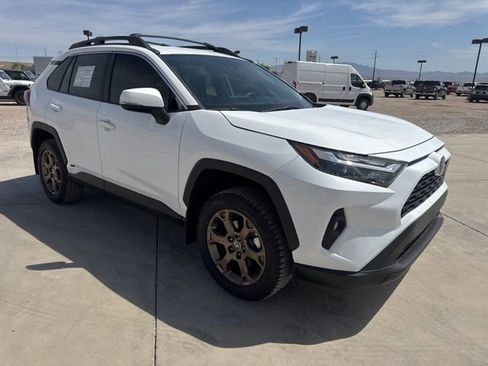 Used 2023 Toyota RAV4 AWD Hybrid image 6