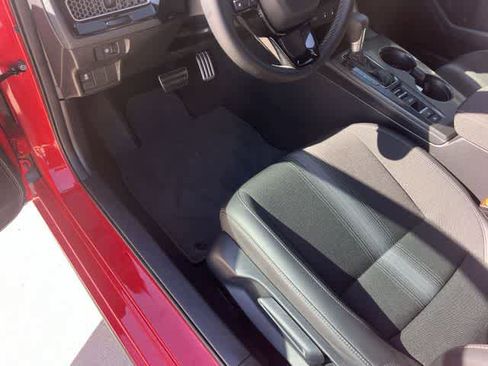 Used 2025 Honda Civic Sport image 3