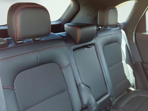 Used 2025 Ford Escape ST-Line image 15