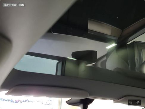 Used 2024 Tesla Model Y Long Range image 12