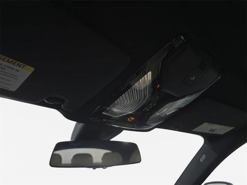 Used 2023 BMW i4 eDrive35 image 25