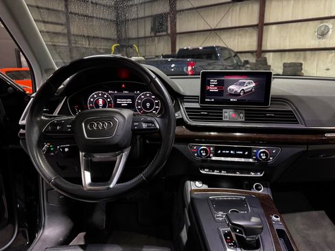 Used 2019 Audi Q5 2.0T Premium Plus w/ Premium Plus Package image 28