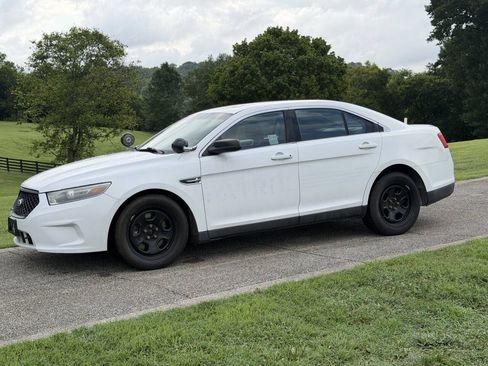 Used 2014 Ford Taurus Police Interceptor AWD image 3