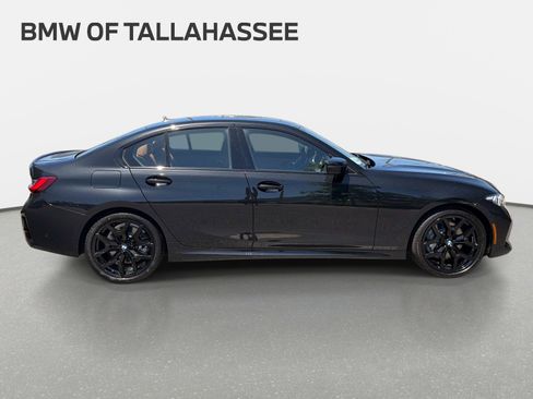 New 2026 BMW 330i Sedan w/ M Sport Package RWD image 4