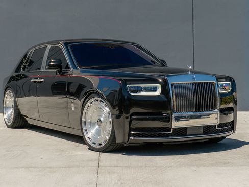 Used 2021 Rolls-Royce Phantom Sedan RWD image 5