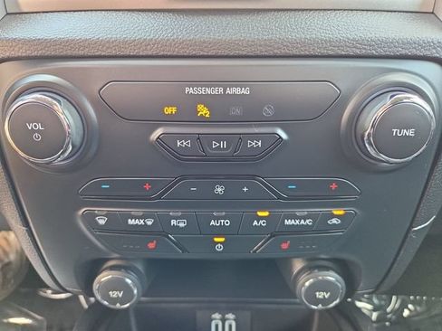 Used 2019 Ford Ranger XLT w/ Equipment Group 302A Luxury AWD/4WD image 22