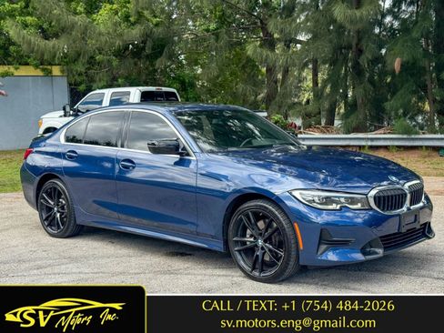 Used 2022 BMW 330i xDrive Sedan w/ Premium Package AWD/4WD image 1
