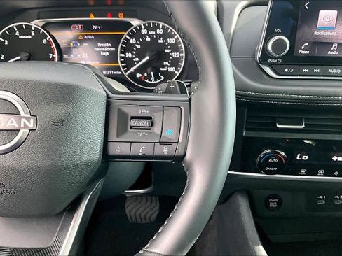 Certified 2026 Nissan Rogue SV FWD image 24
