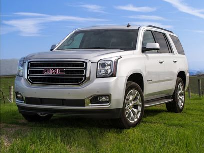 Used 2017 GMC Yukon SLT w/ Premium Edition