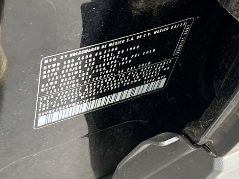 Used 2023 Volkswagen Taos SE image 31