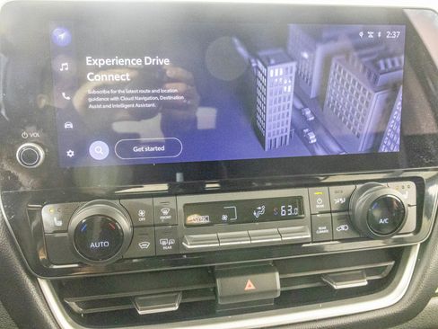 Used 2024 Toyota Grand Highlander XLE image 26