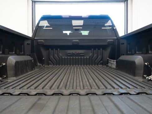 Used 2022 GMC Sierra 1500 Elevation RWD image 16