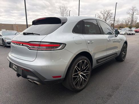 Certified 2024 Porsche Macan S image 5