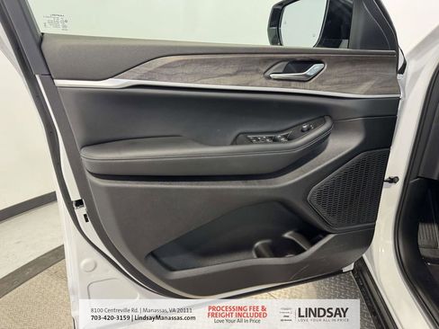 New 2026 Jeep Grand Cherokee 4WD image 14