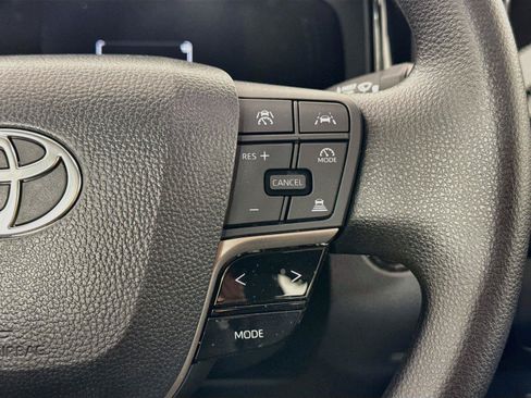 Used 2026 Toyota Camry LE FWD image 18