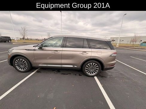 Used 2021 Lincoln Aviator Reserve w/ Equipment Group 201A image 8