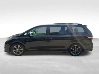Used 2012 Toyota Sienna SE FWD video 2