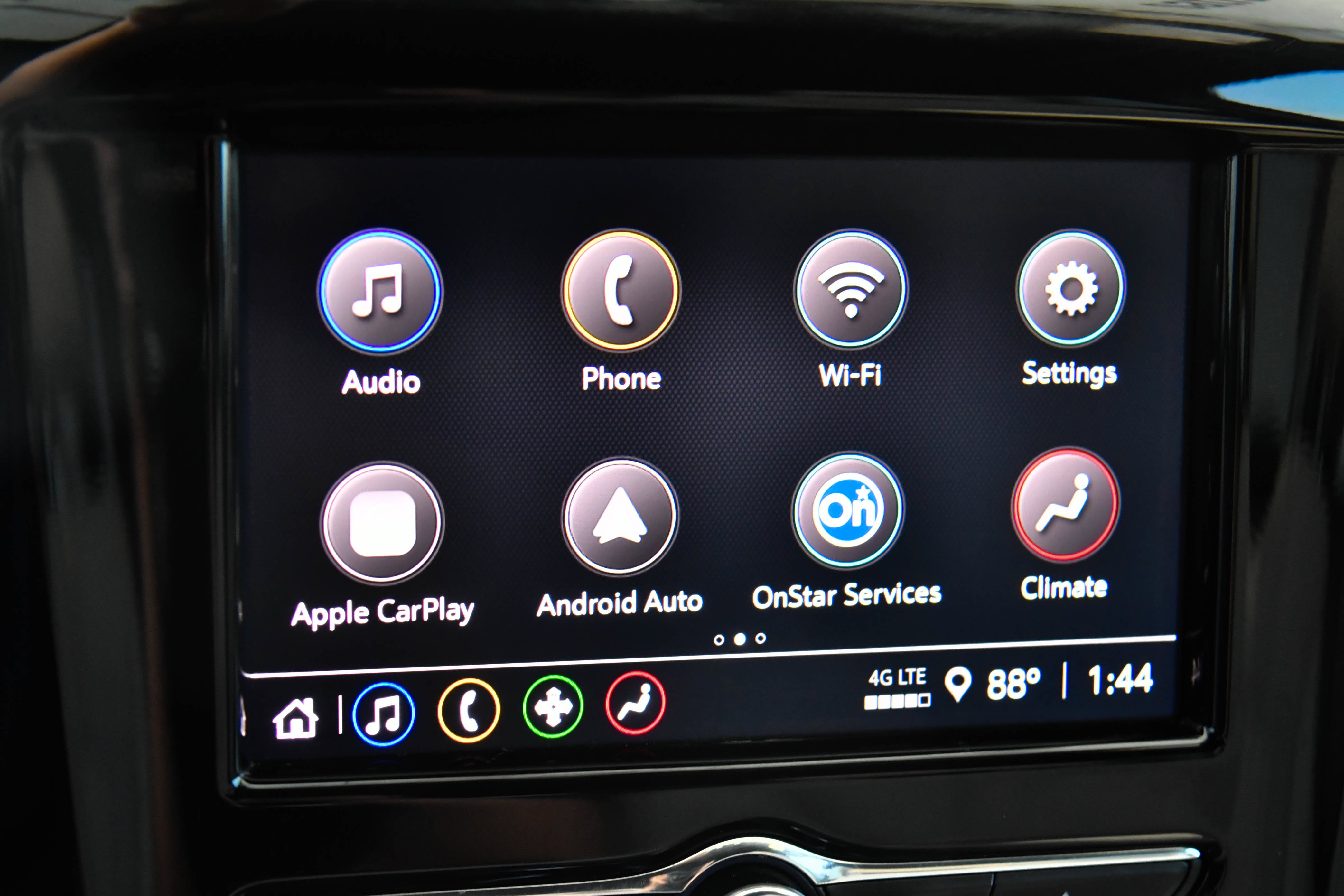 Used 2023 Chevrolet Traverse LS w/ LPO, Cargo Package FWD image 18