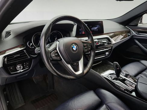 Used 2017 BMW 530i xDrive AWD/4WD image 10