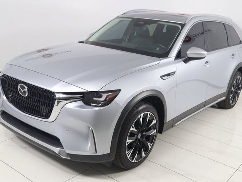 Used 2024 MAZDA CX-90 Plug-In Hybrid w/ Premium Pkg image 24