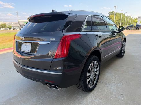 Used 2019 Cadillac XT5 Premium Luxury FWD image 6