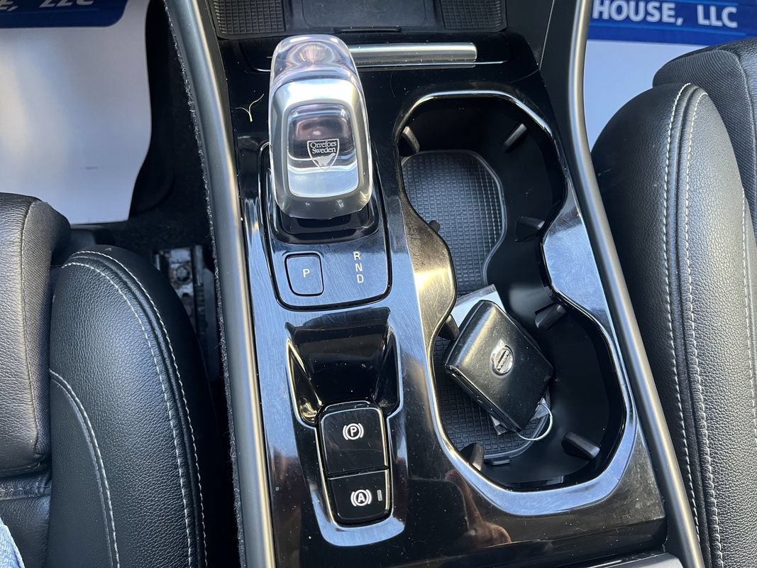 Used 2021 Volvo XC40 T5 Inscription w/ Advanced Package AWD/4WD image 12
