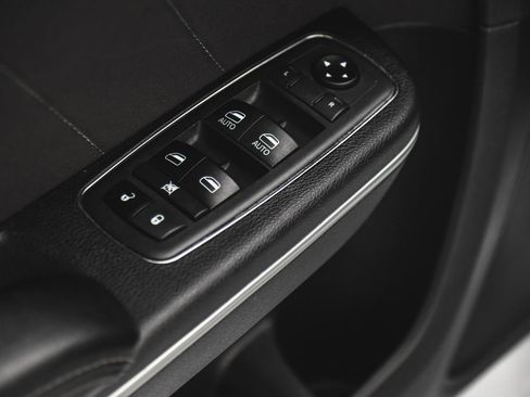 Used 2021 Dodge Charger Scat Pack RWD image 9