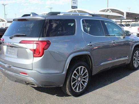 Used 2021 GMC Acadia Denali w/ Denali Technology Package image 3