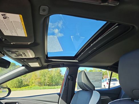 New 2026 Toyota Camry SE AWD/4WD image 8