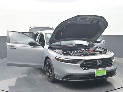 Certified 2025 Honda Accord SE image 34