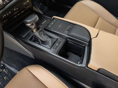 Used 2022 Lexus ES 350 w/ Premium Package FWD image 10