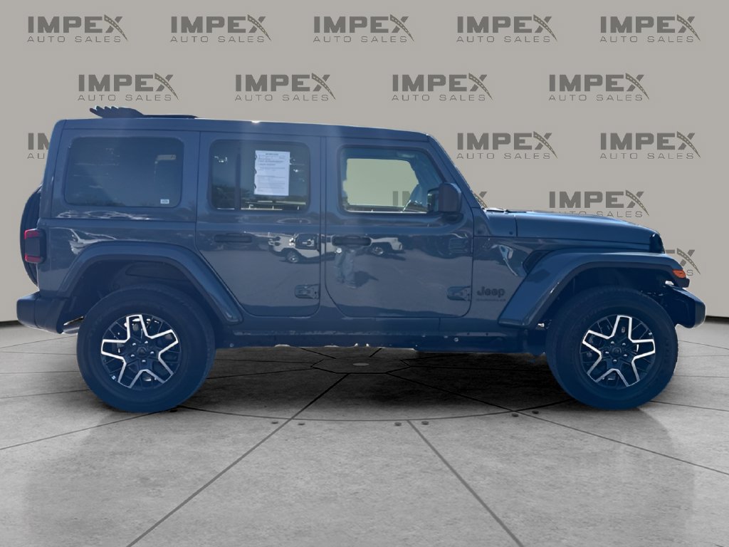 Used 2026 Jeep Wrangler Unlimited Sahara AWD/4WD image 6