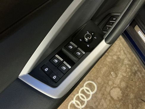 Certified 2024 Audi Q3 2.0T Premium Plus image 13