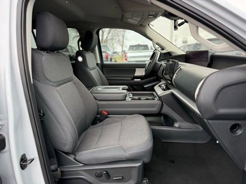 Used 2025 Ford Expedition Max Active image 14