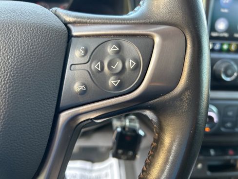 Used 2022 GMC Canyon AT4 image 18