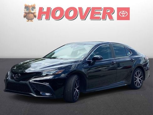 Used 2023 Toyota Camry SE FWD image 6