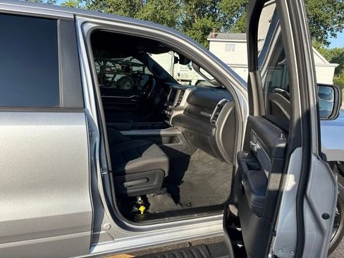 Used 2021 RAM 1500 Big Horn AWD/4WD image 6